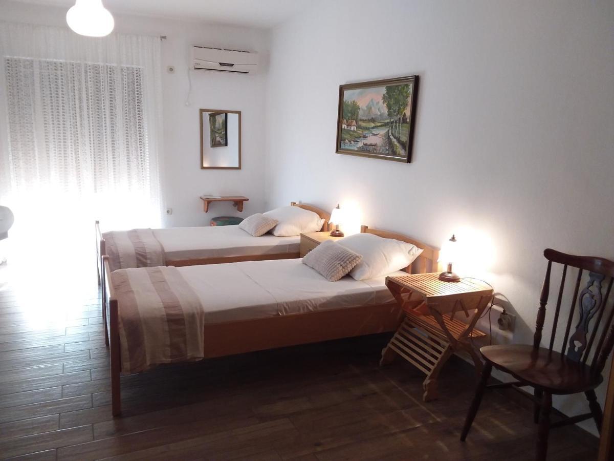 Apartman Tomo Пула Екстериор снимка